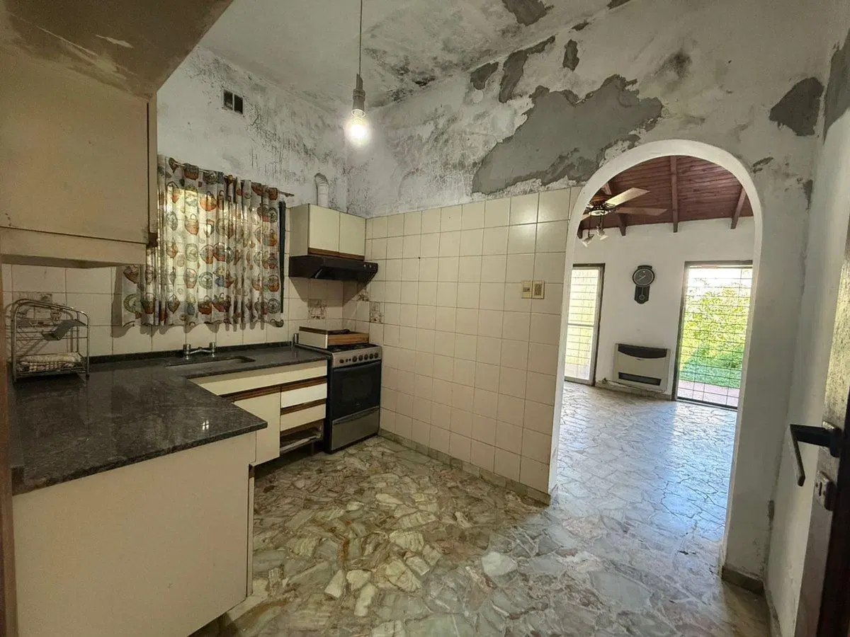 CASA 4 AMB COCHERA/PATIO A REFAC GRAN POTENCIAL 4