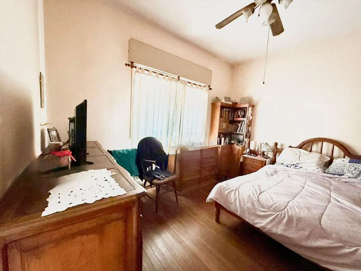 VENTA CASA 6 AMBIENTES CON PATIO - VILLA MAIPU 4