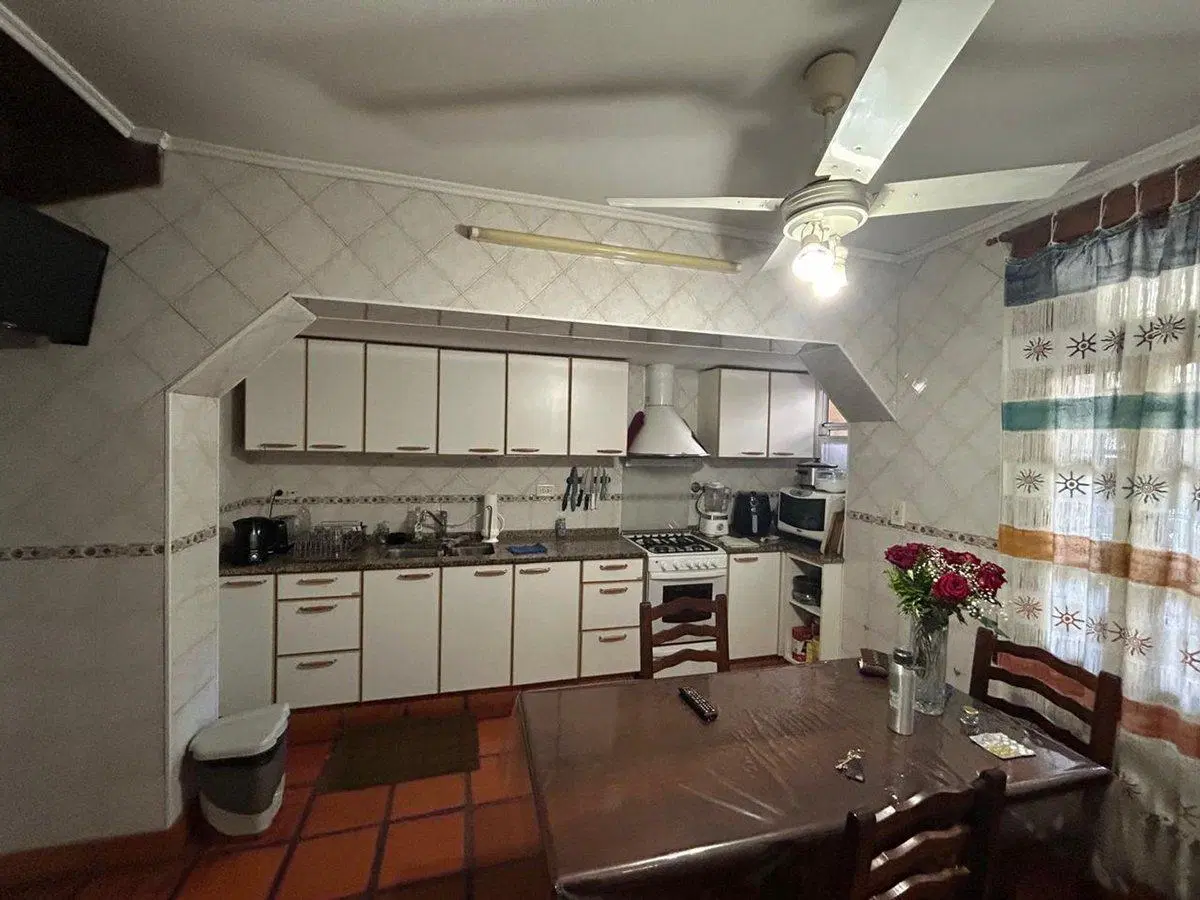 CASA VENTA PARQUE CHACABUCO  QUINCHO Y TERRAZA 8