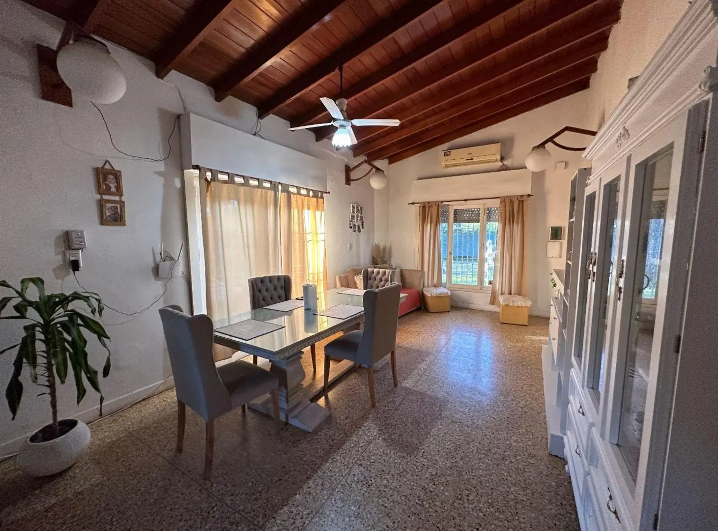 VENTA CASA QUINTA CON PARQUE Y PILETA EN MORENO 3