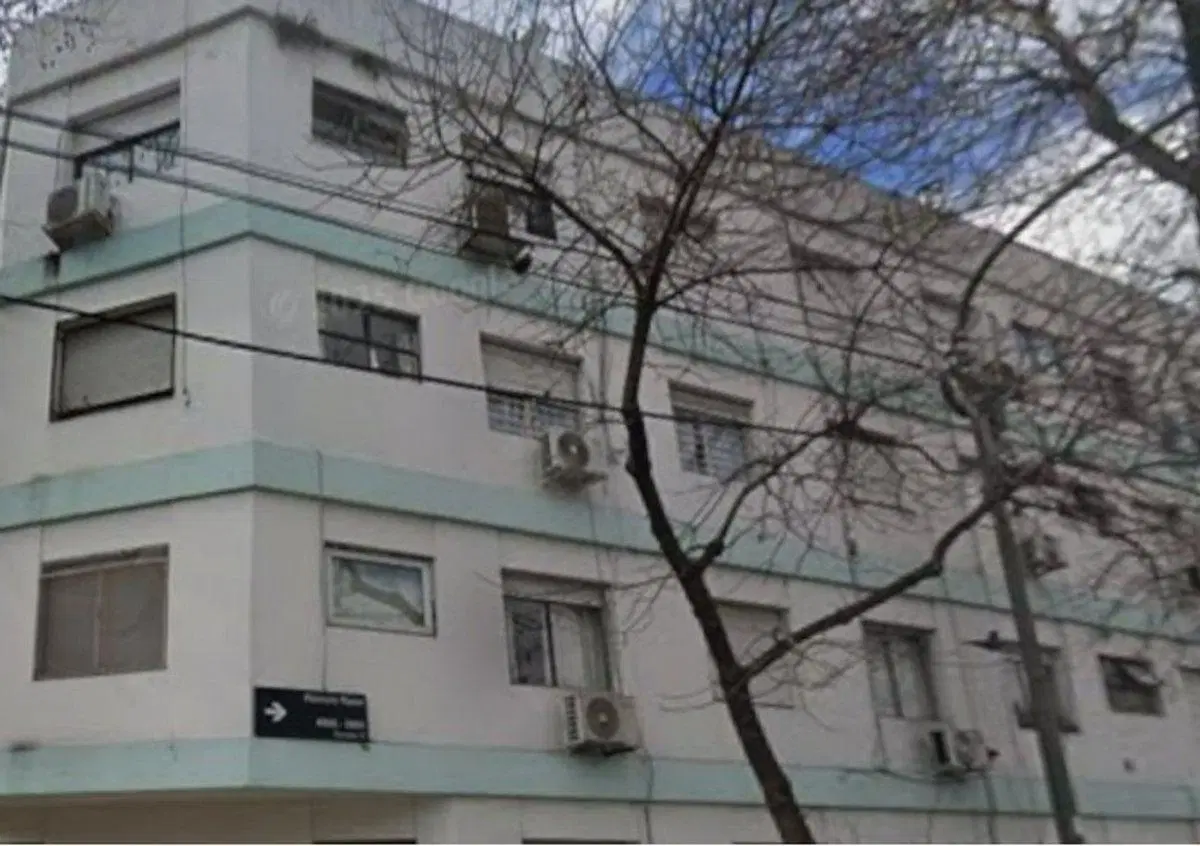 Venta Depto 2 ambientes al frente en Saavedra 8