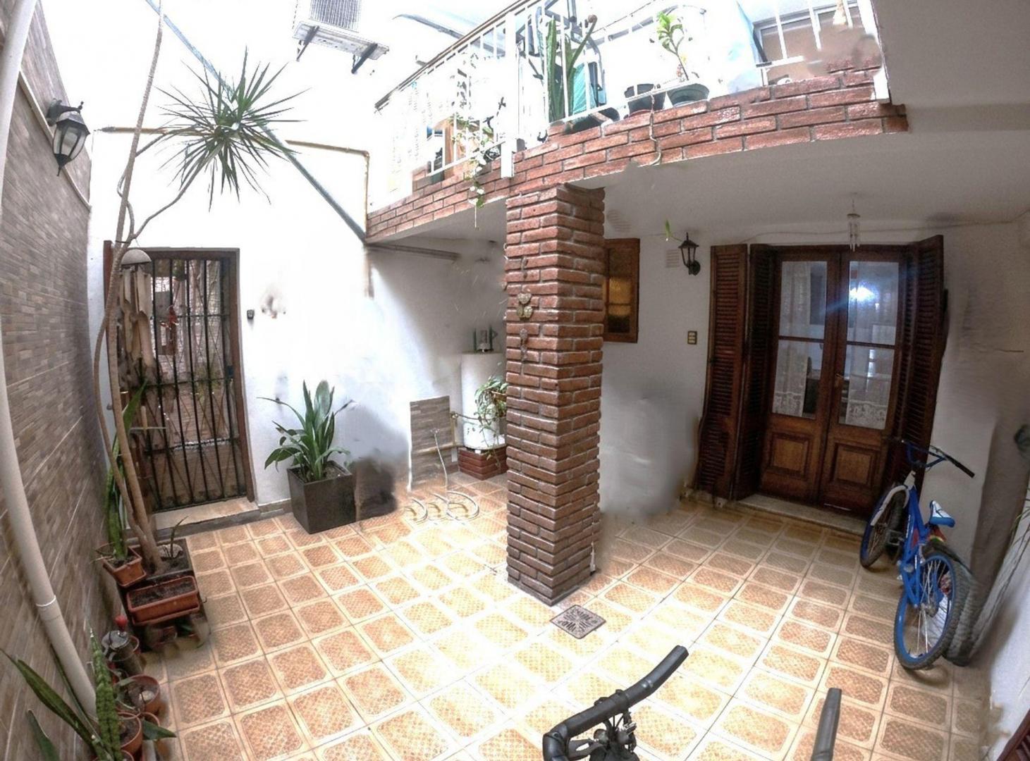 Foto de PH en Recoleta. Patio central y bajas expensas, imagen 3