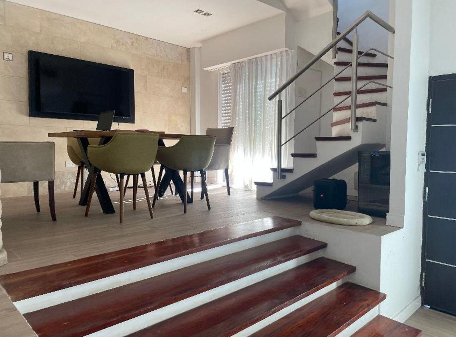 Foto de TIGRE CENTRO CASA EN VENTA 4 AMB -LOCAL COMERCIAL, imagen 3