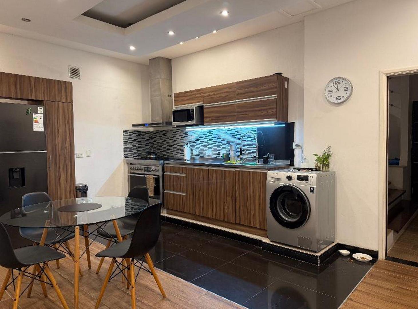 Foto de TIGRE CENTRO CASA EN VENTA 4 AMB -LOCAL COMERCIAL, imagen 2
