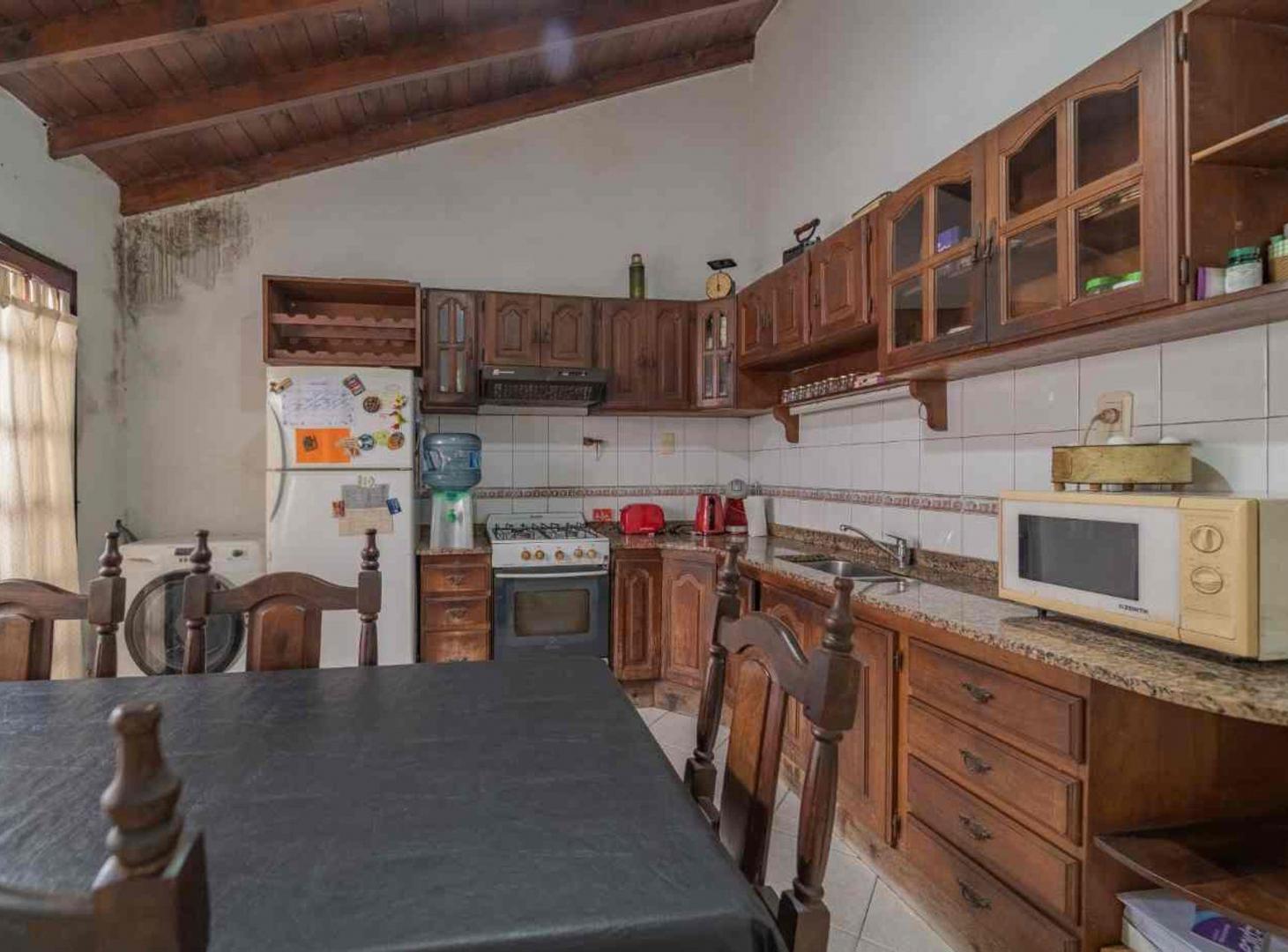 Foto de Cómoda casa multifamiliar con cochera y patio, imagen 3