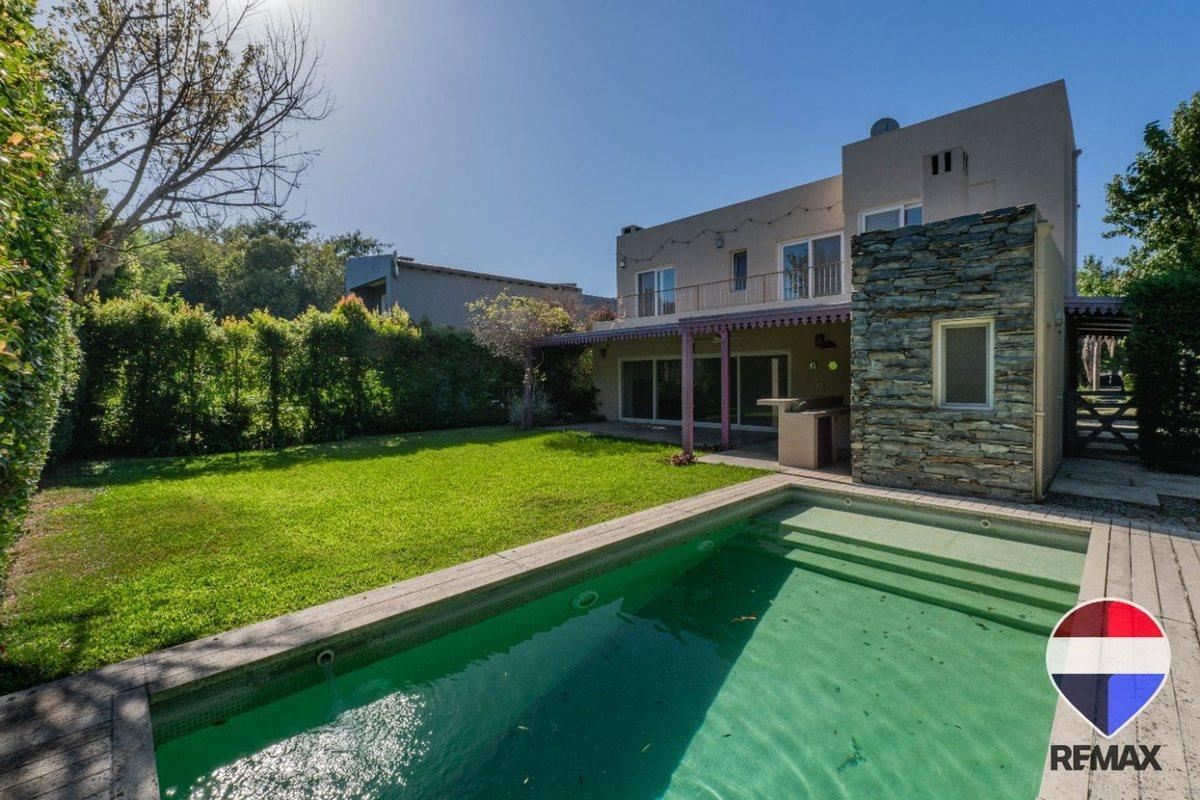 Foto de Casa en venta Santa Agustina Benavidez Apto Cred., imagen 4