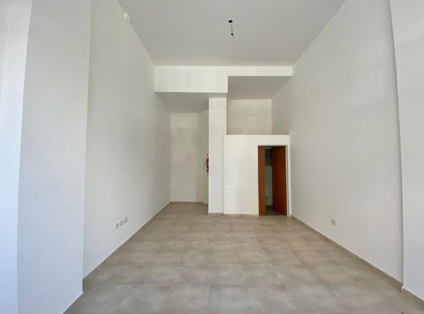 Foto de LOCAL COMERCIAL PREMIUM AGUERO 1200 BARRIO NORTE, imagen 2