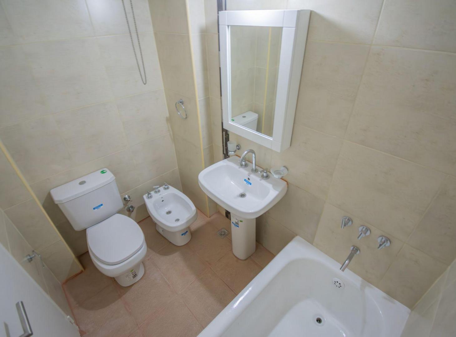 Foto de VENTA 3 AMBIENTES BALVANERA 2 PATIOS. APTO CREDITO, imagen 4