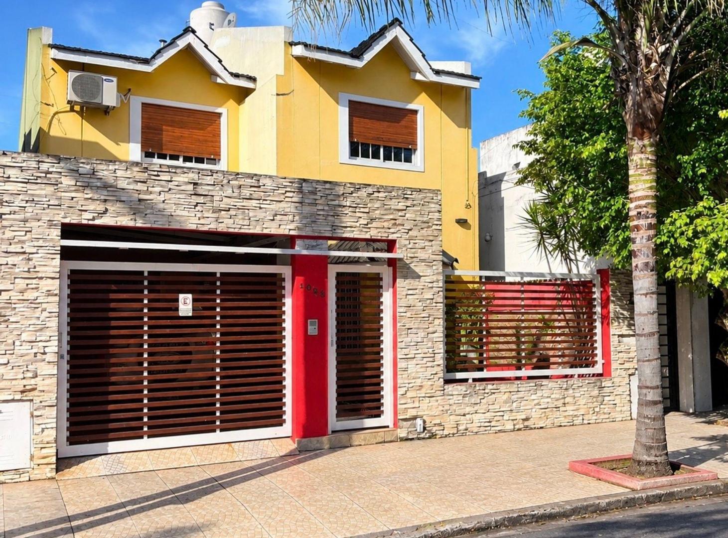 Foto de VENTA CASA 6 AMBIENTES EN RAMOS MEJIA CON QUINCHO, imagen 1