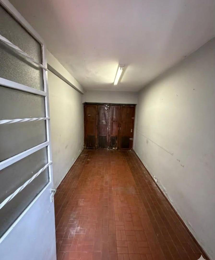Foto de Casa 4 ambientes con garaje - liniers, imagen 2