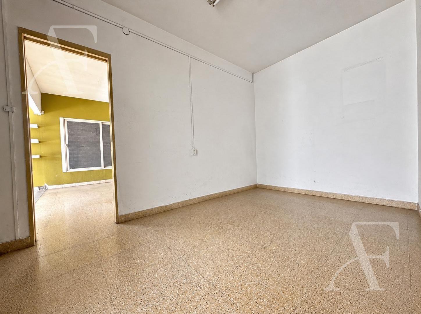 Foto de Galpón- Local Comercial- Terrenos en Venta, imagen 2