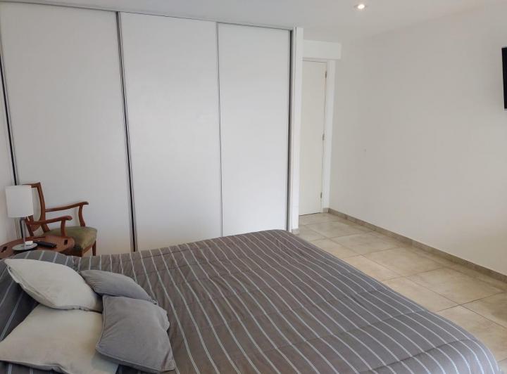Hermosa Casa en Venta en Barrio Privado, Maipu 4