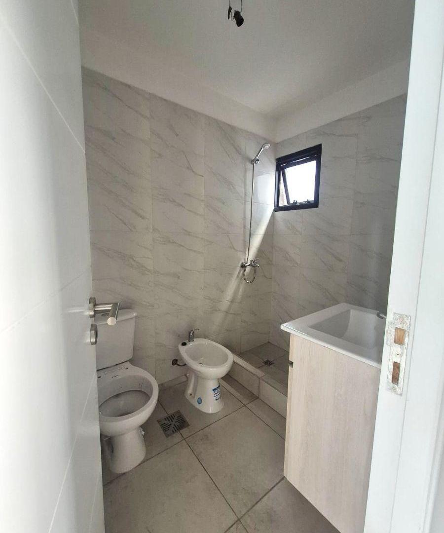 Foto de EXCELENTE DÚPLEX A ESTRENAR - BARRIO PRIVADO, GUAYMALLÉN, imagen 1