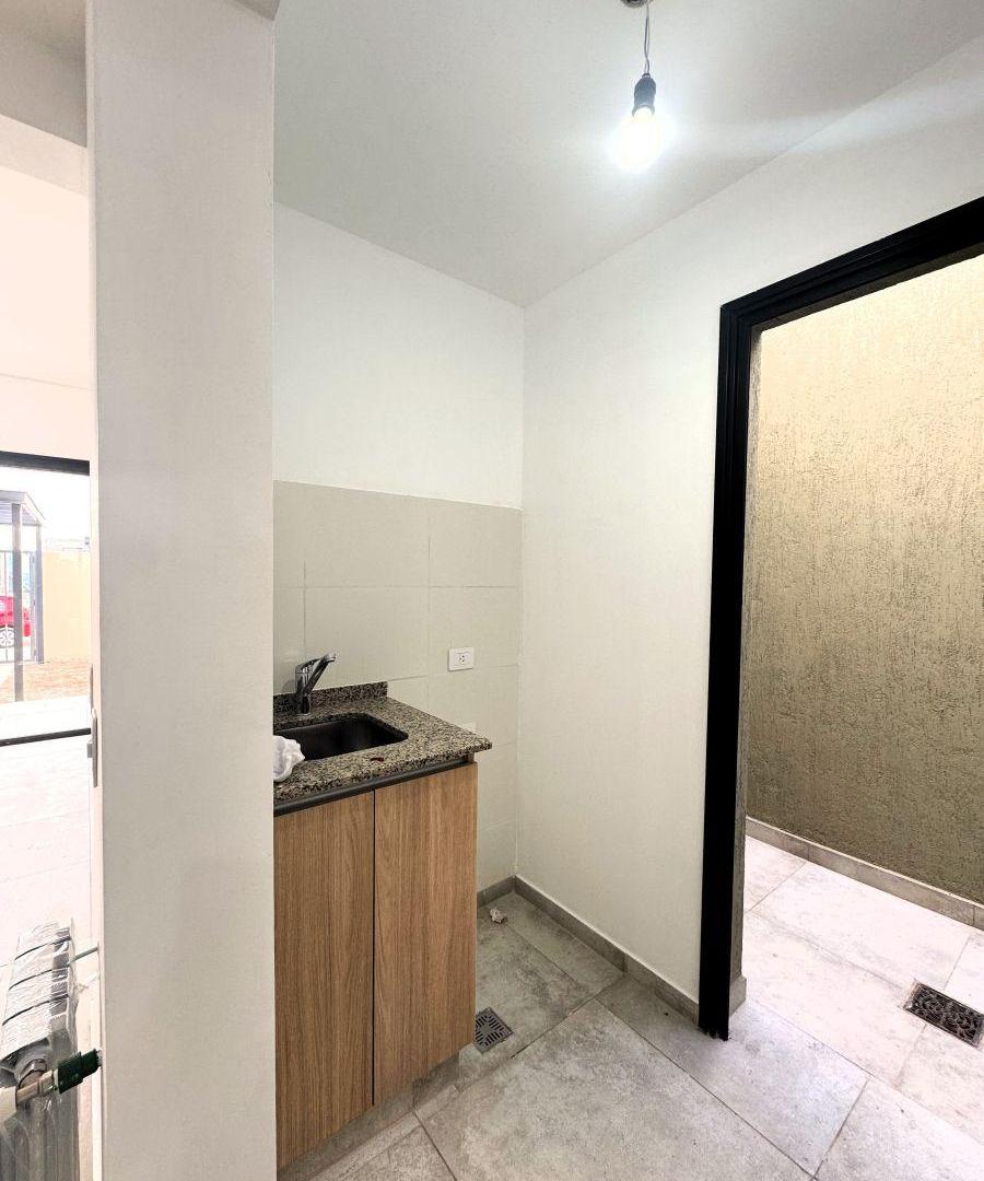 Foto de VENTA CASA A ESTRENAR EN MAIPU, BARRIO PRIVADO, imagen 2