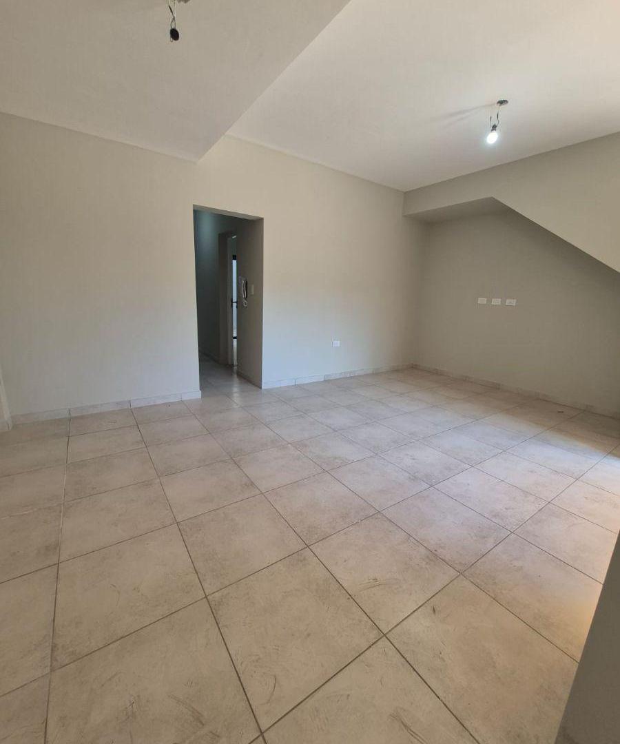 Foto de VENTA DUPLEX 3 DORMITORIOS EN BARRIO PRIVADO (GUAYMALLEN), imagen 4