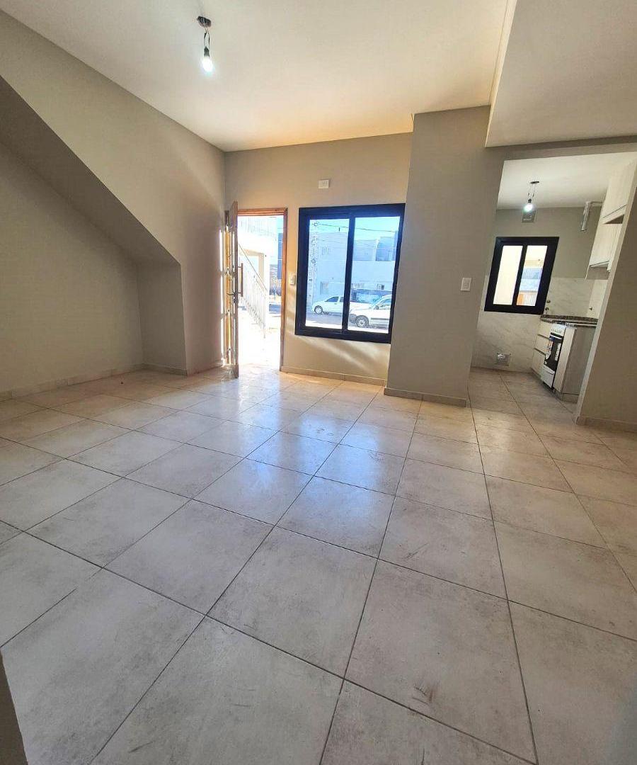 Foto de VENTA DUPLEX 3 DORMITORIOS EN BARRIO PRIVADO (GUAYMALLEN), imagen 3