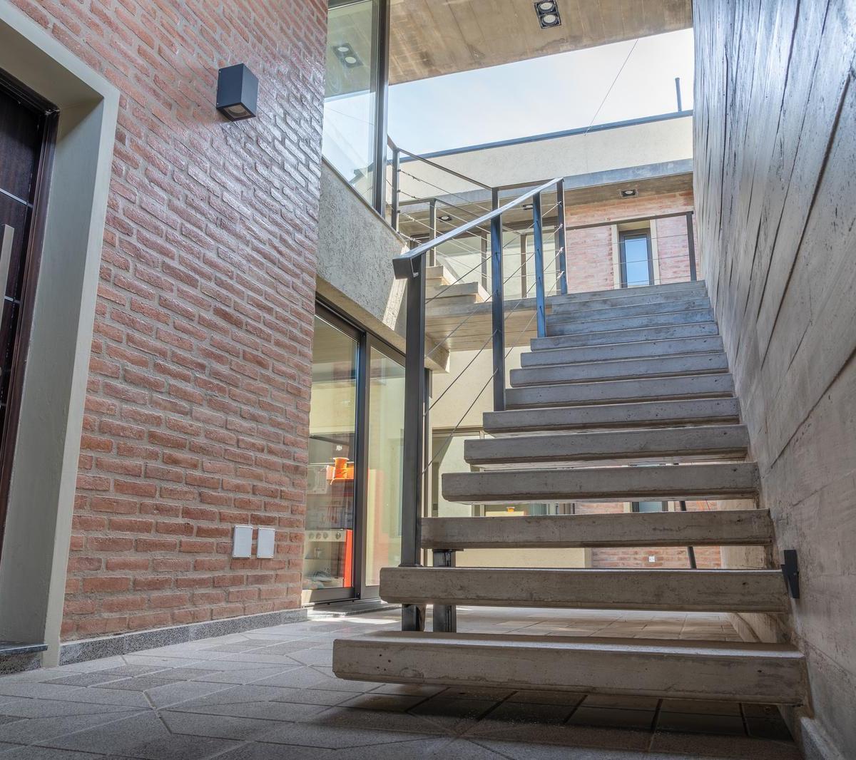 Venta Departamento Exclusivo 3 Dorm. Alta Gracia Cordoba 2