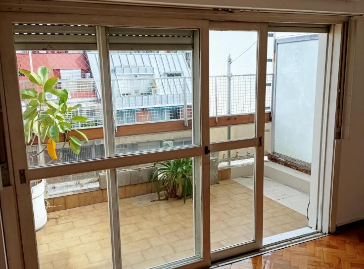 Excelente 3 Amb c / cochera ,luminoso y amplio, Balcón terraza mts de Cabildo 1
