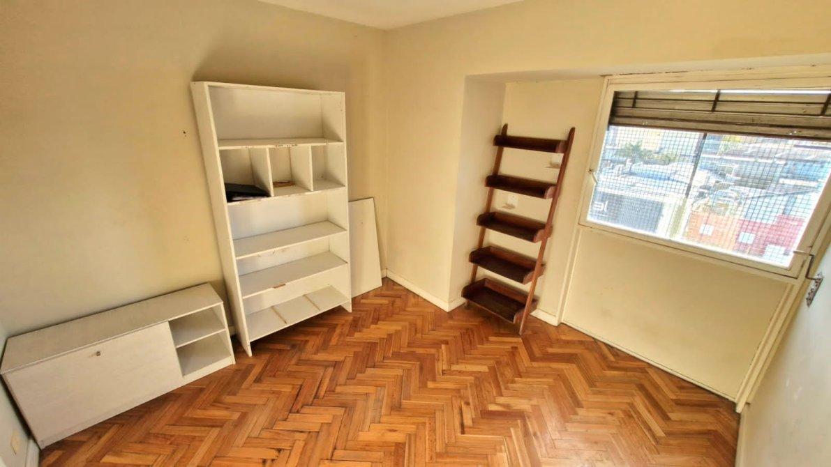 Oportunidad: Depto 4 Ambientes Muy Buena Ubicacion 4