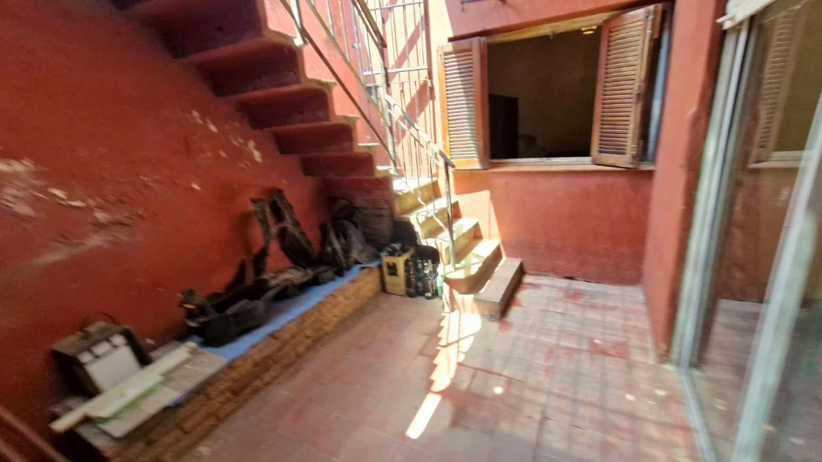 Foto de PH 3 ambientes con cochera a reciclar - Excelente Zona!, imagen 2