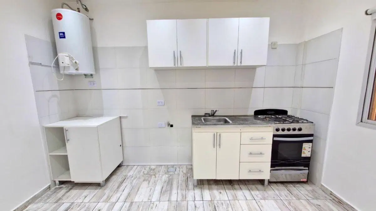 DEPARTAMENTO PH INTERNO EXCELENTE ESTADO 4