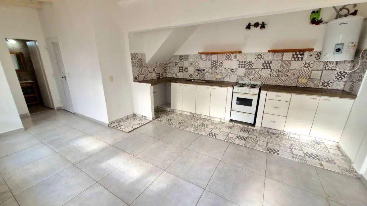 PH 2 AMBIENTES SIN EXPENSAS CON PATIO - PERFECTA UBICACION 3