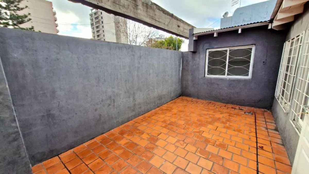 PH 2 AMBIENTES SIN EXPENSAS CON PATIO - PERFECTA UBICACION 8