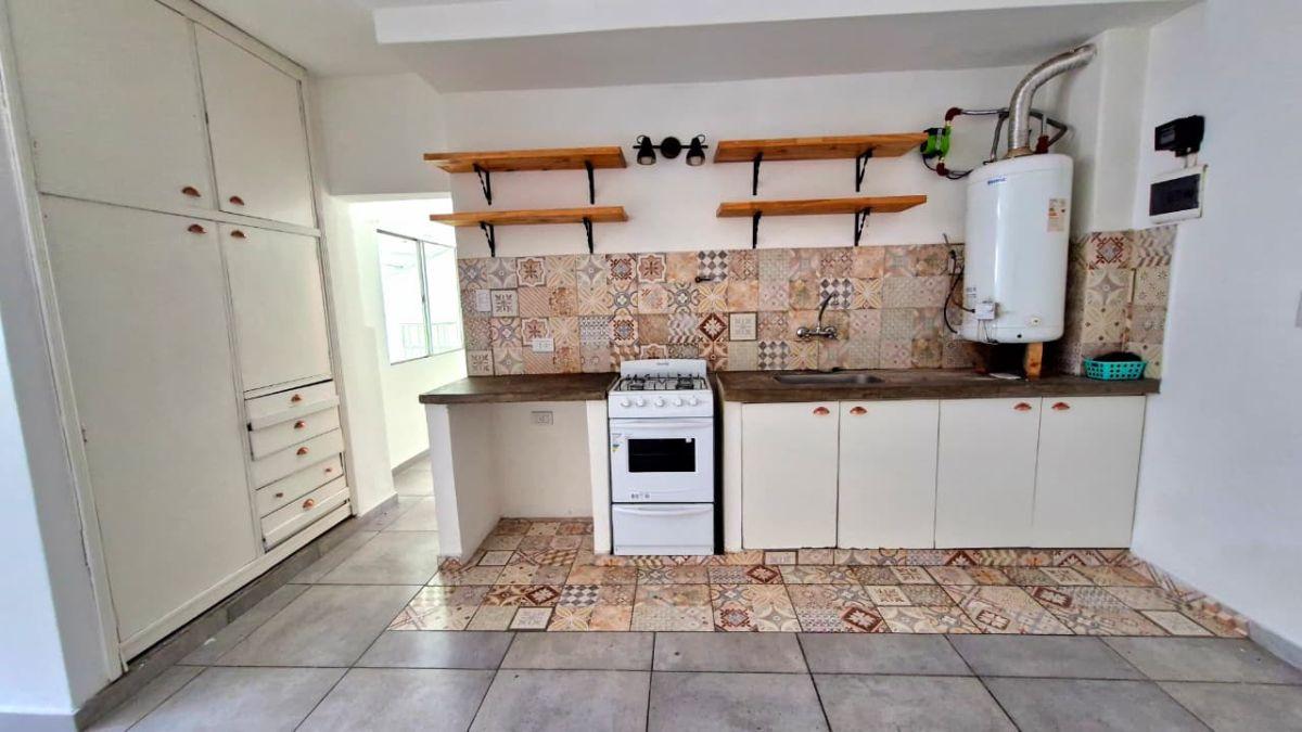 Foto de PH 2 AMBIENTES SIN EXPENSAS - EXCELENTE UBICACION, imagen 1