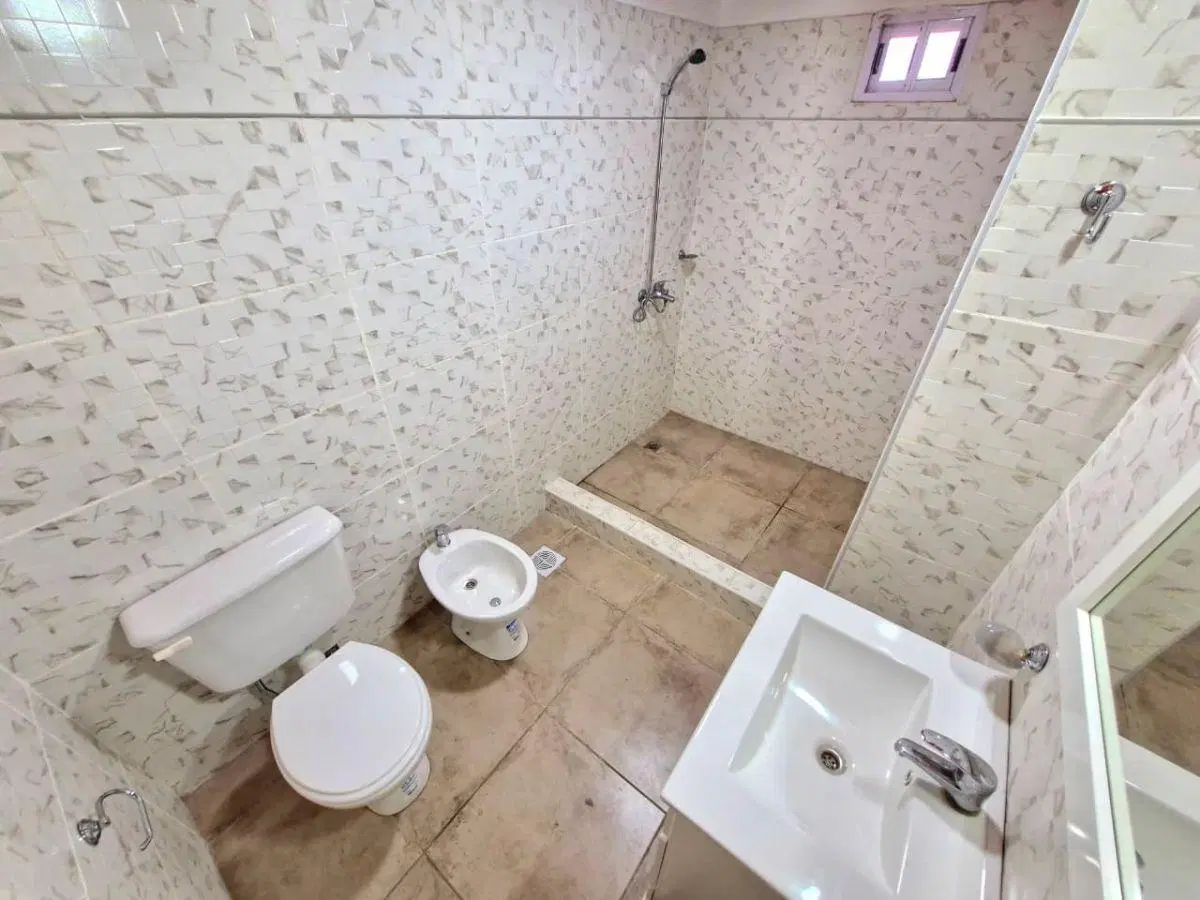 EXCELENTE DEPARTAMENTO TIPO CASA CON AMPLIO PATIO - SIN EXPENSAS 2