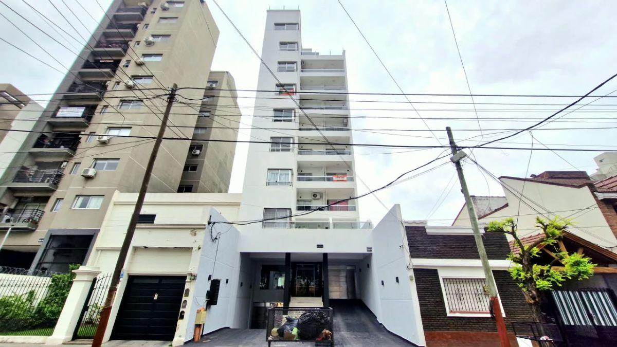 Foto de DEPARTAMENTO DOS AMBIENTES EN LANUSITA - COCHERA OPCIONAL, imagen 3