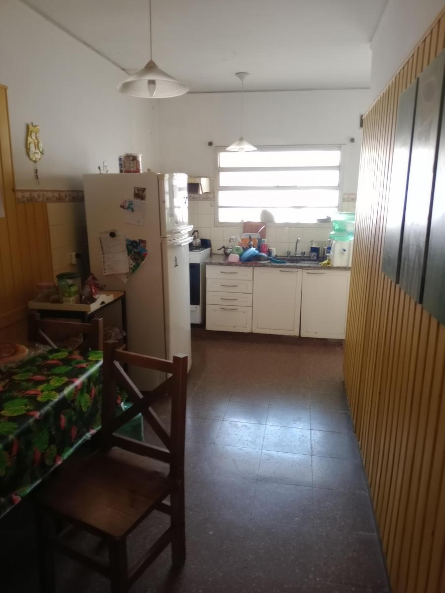 Casa en Esquina, 4 Dorm., Falucho I, a Media Cuadra del Cerrito, Tandil 2