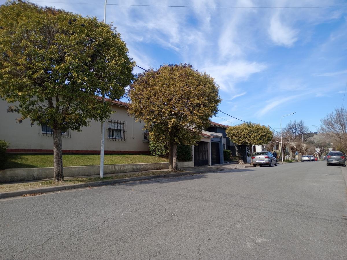 Casa en Esquina, 4 Dorm., Falucho I, a Media Cuadra del Cerrito, Tandil 5