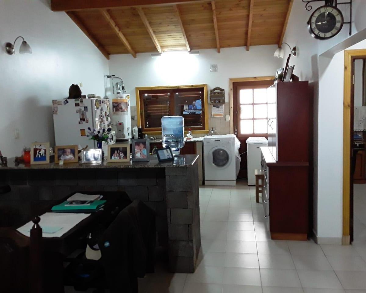 Venta de Casa de 1 Planta Semicentrico, Zona La Estacion. Tandil 4