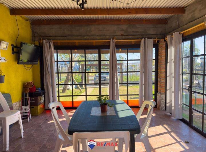 Tu casa soñada en la playa sobre avenida principal 5