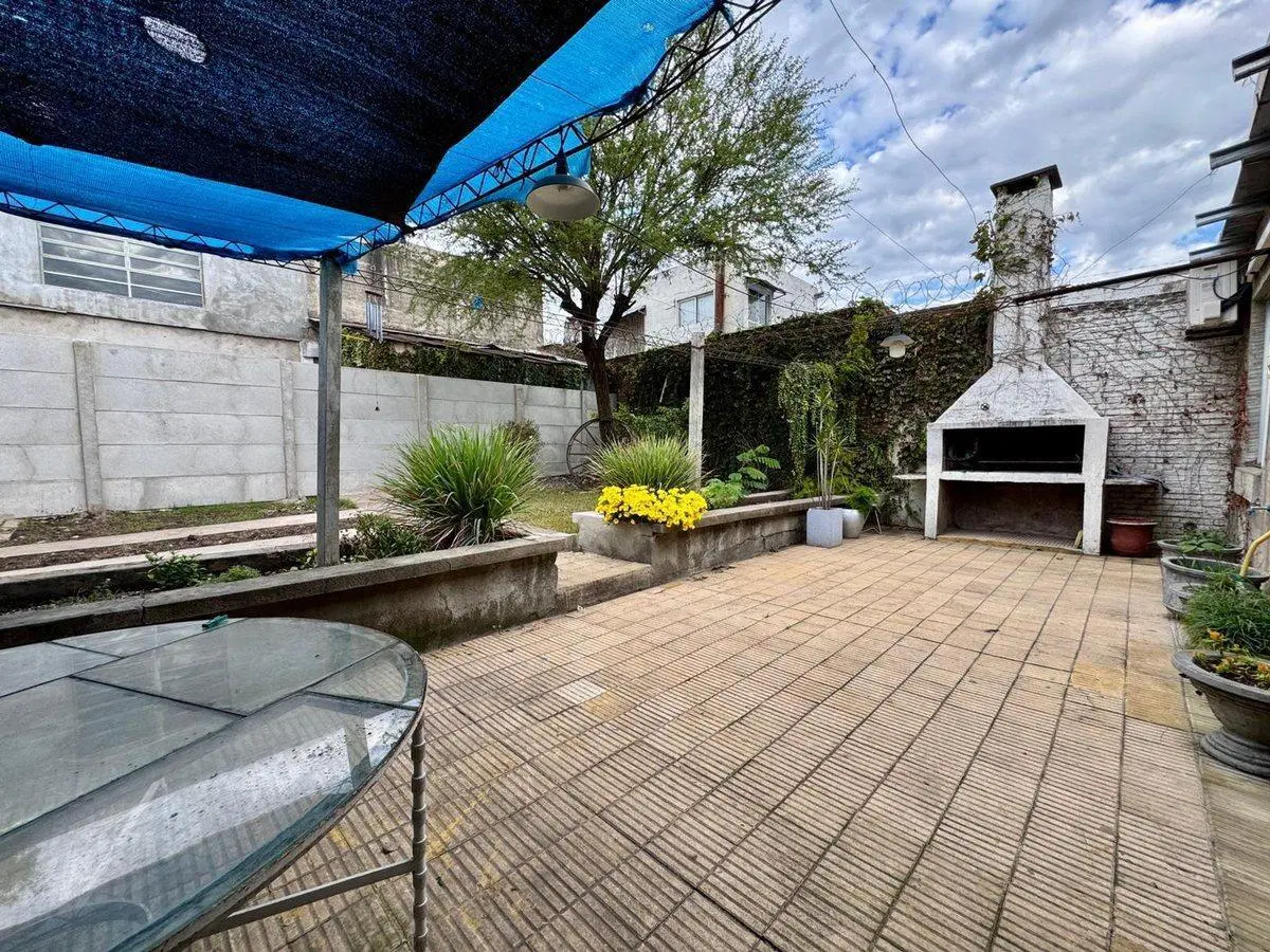 Casa semi equipada-con jardin + garage 2