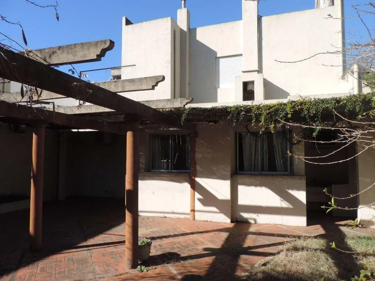 Gran Casa en ubicación estratégica en pleno centro 5