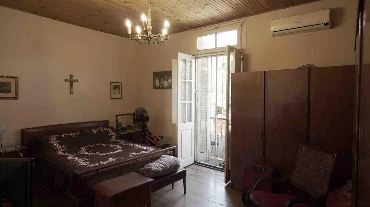 MUY BUENA CASA EN PLENO CENTRO DE SALTO 2