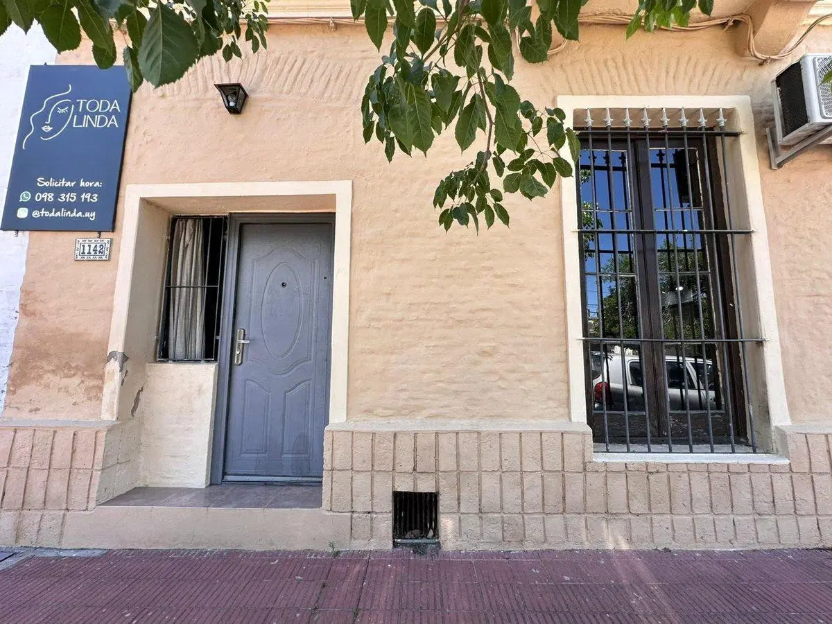 CASA 3 DORMITORIOS + LOCAL COMERCIAL CON RENTA 5