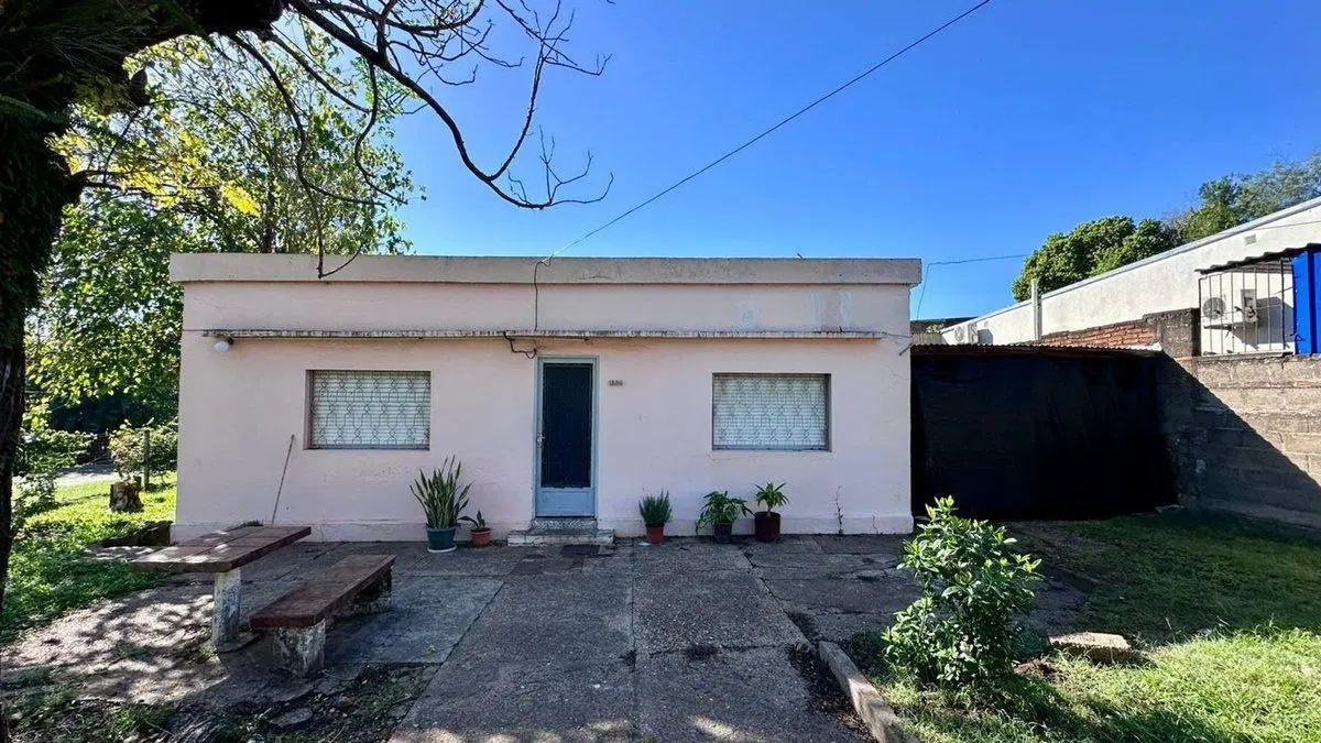 CASA EN VENTA 2 DORMITORIOS, SALTO NUEVO 4