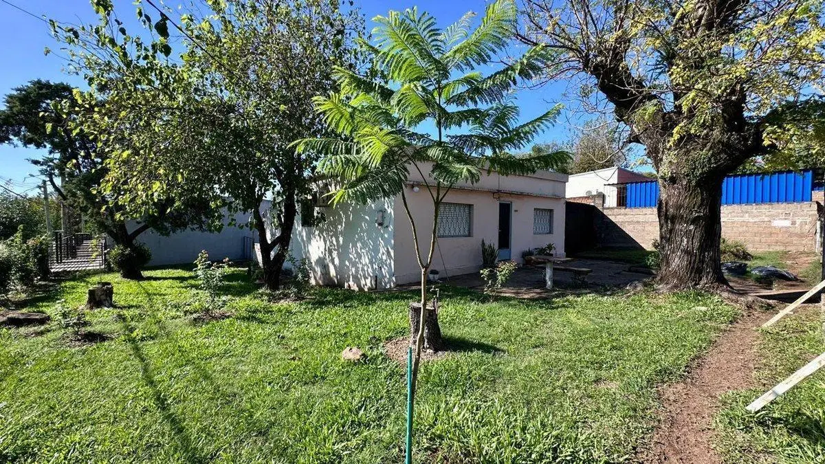 CASA EN VENTA 2 DORMITORIOS, SALTO NUEVO 5