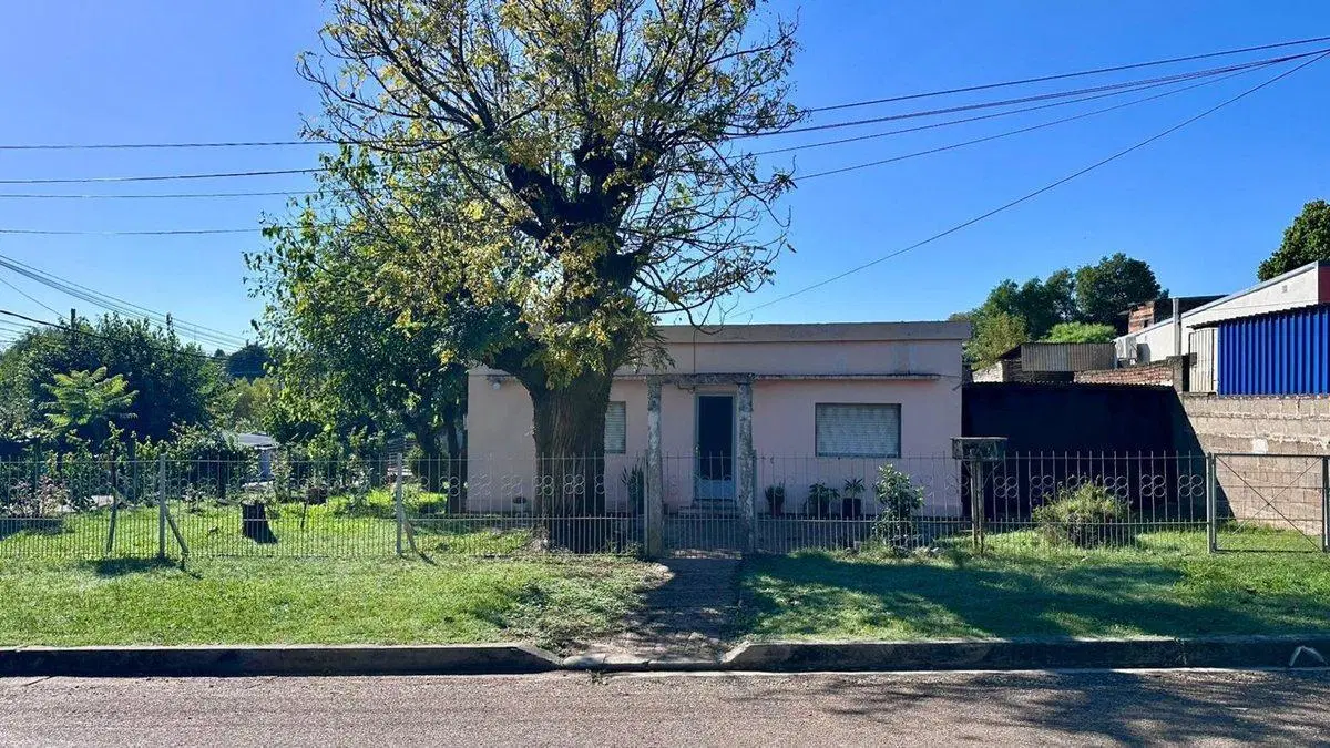 CASA EN VENTA 2 DORMITORIOS, SALTO NUEVO 1
