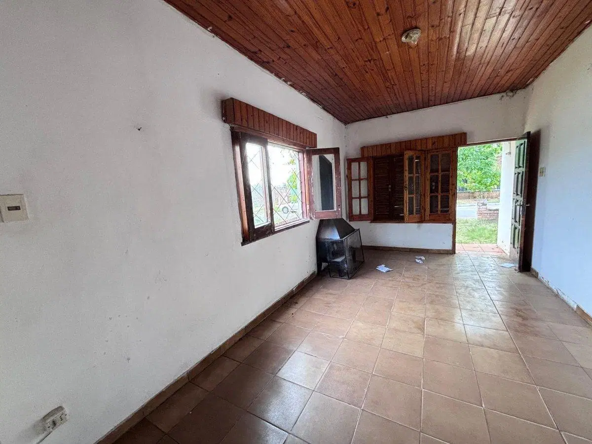 ¡Gran Oportunidad en Guichón! Casa en Venta 3