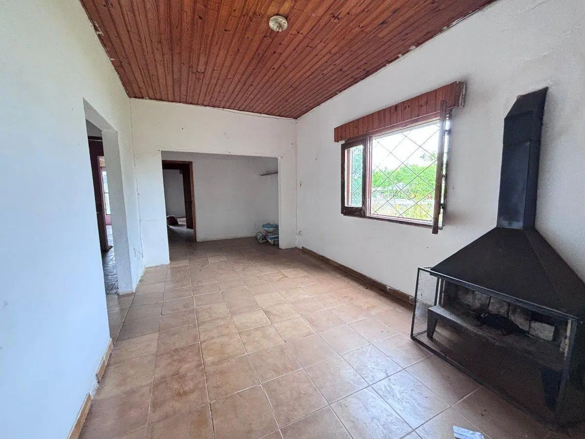 ¡Gran Oportunidad en Guichón! Casa en Venta 1