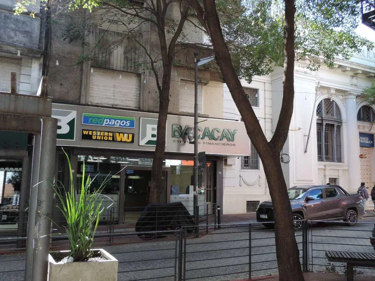 Apto en pleno centro con características de casa 5