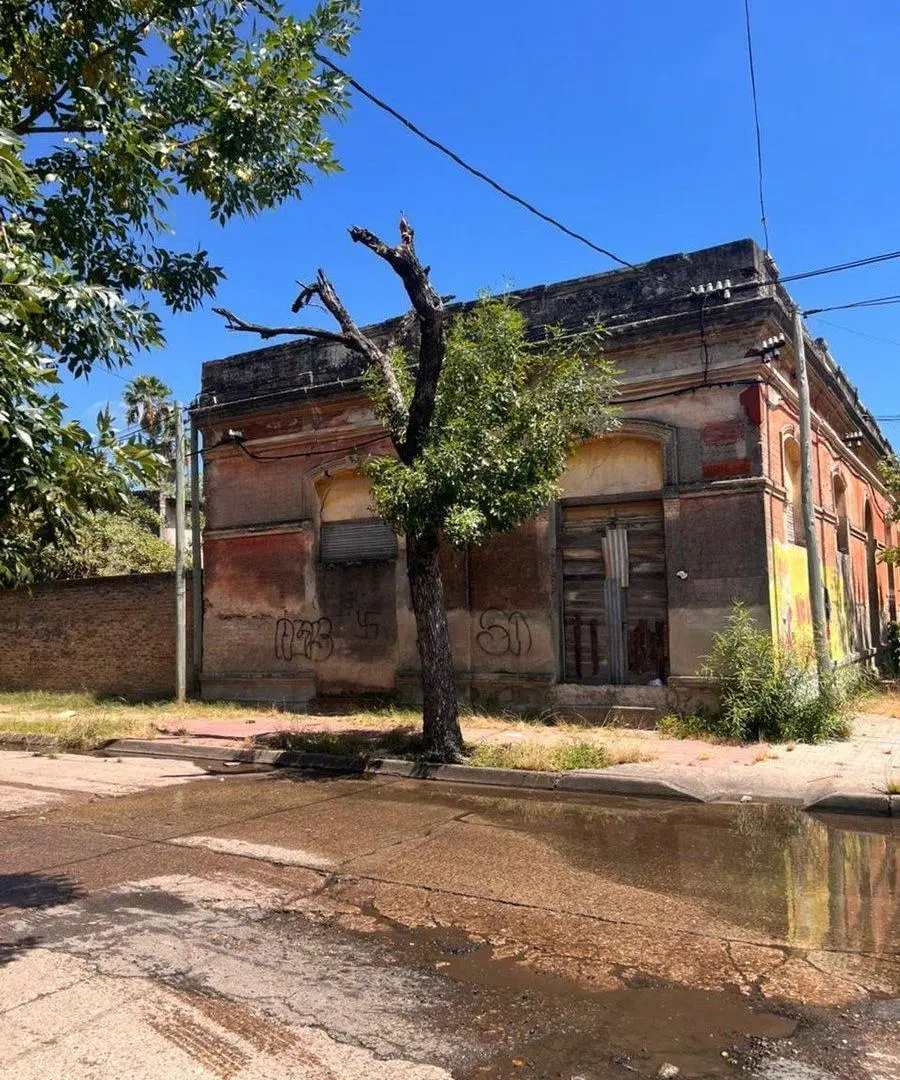 Casa y terreno 960 m² para proyecto 4