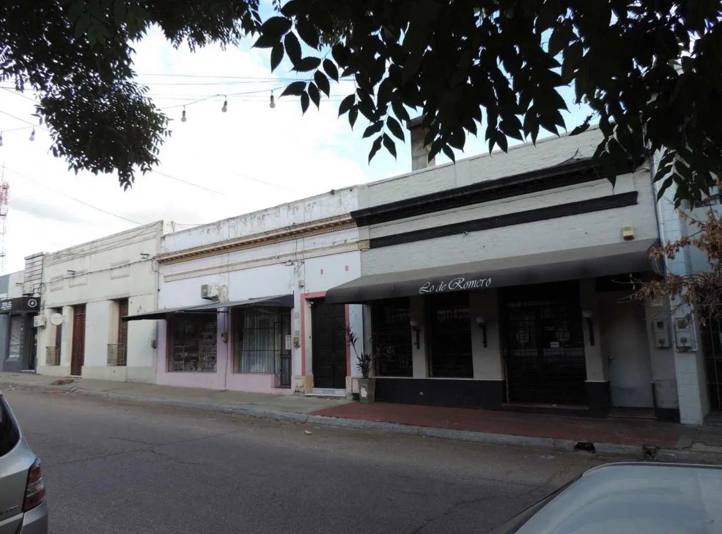 Casa grande en pleno centro con local comercial 5