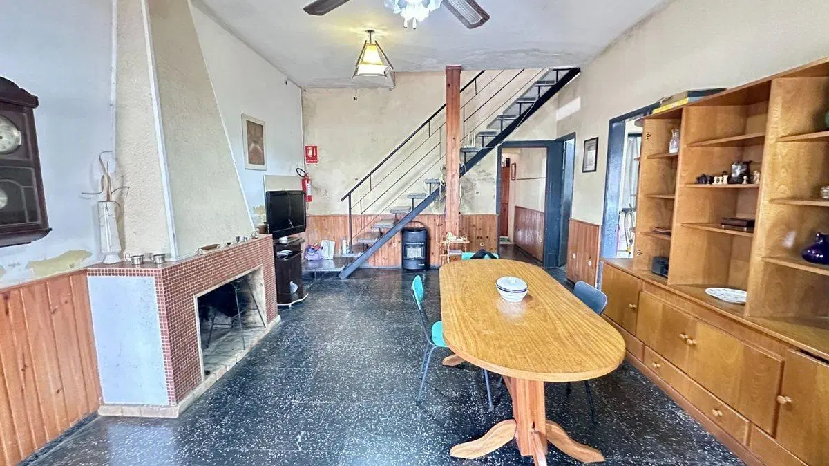 Casa sobre Avenida- Oportunidad inversión 2