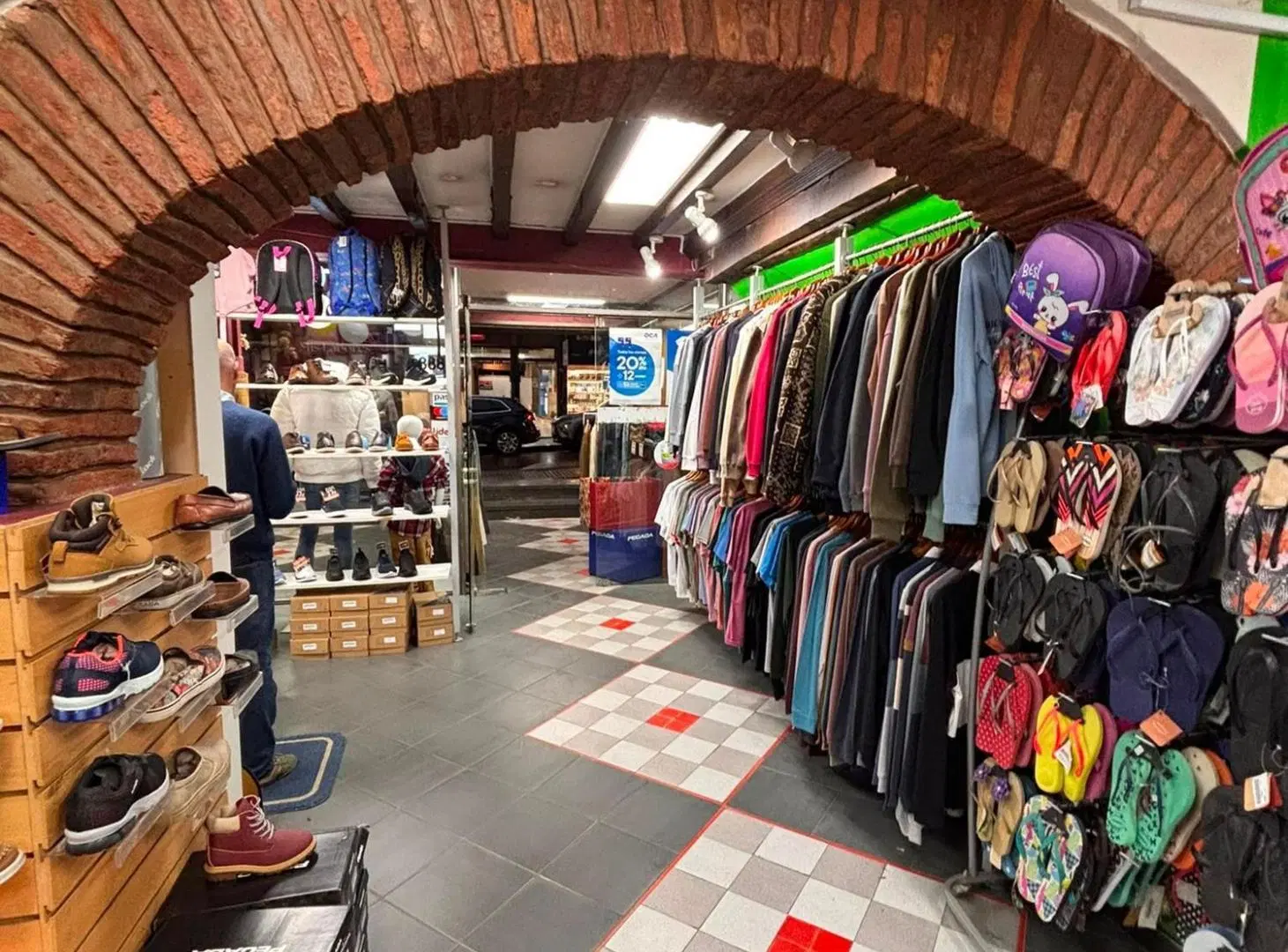 Local comercial en el corazón de Salto 5