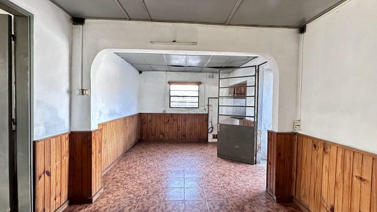 Foto de Casa en Esquina a 2 Cuadras del Shopping Terminal, imagen 2