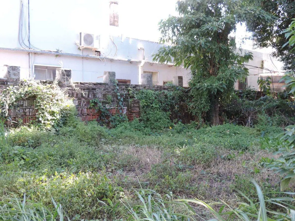 Casa céntrica gran terreno, ideal para desarrollo 3